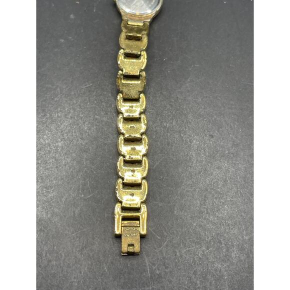 Vintage Caravelle By Bulova Two-Tone 19mm Quartz Women's Watch MOP Dial 7.25-7.5 - Picture 8 of 13